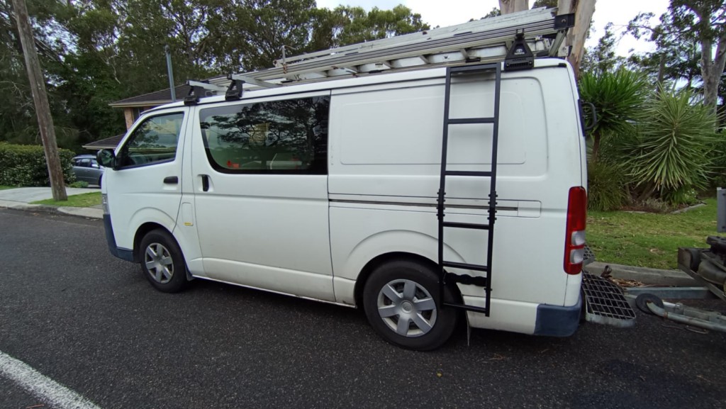 2x OZ147 Stainless Steel Gutter Ladder 147CM